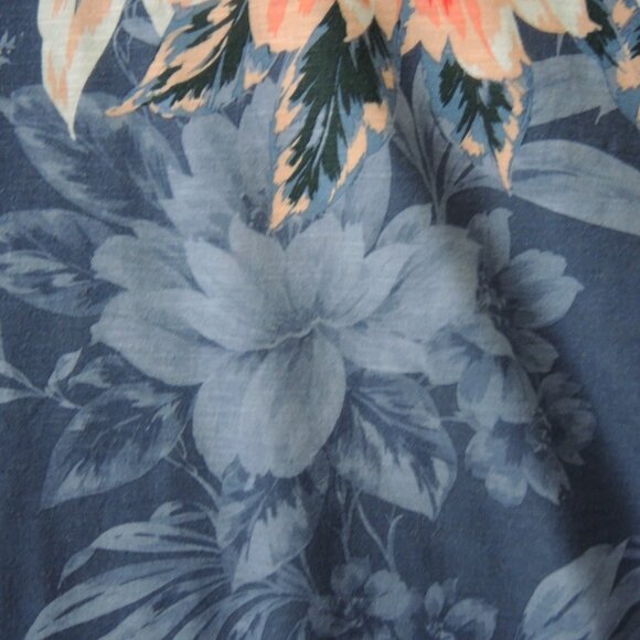 4/$25 CJ Banks Short Sleeve Blouse Large Floral Print on Slate Gray Blue Size 1X - Picture 3 of 7